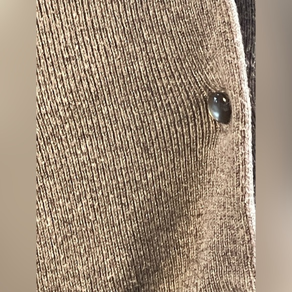 Elegant Gray Croft & Barrow Cardigan with Pearl Buttons - XL - Picture 3 of 7